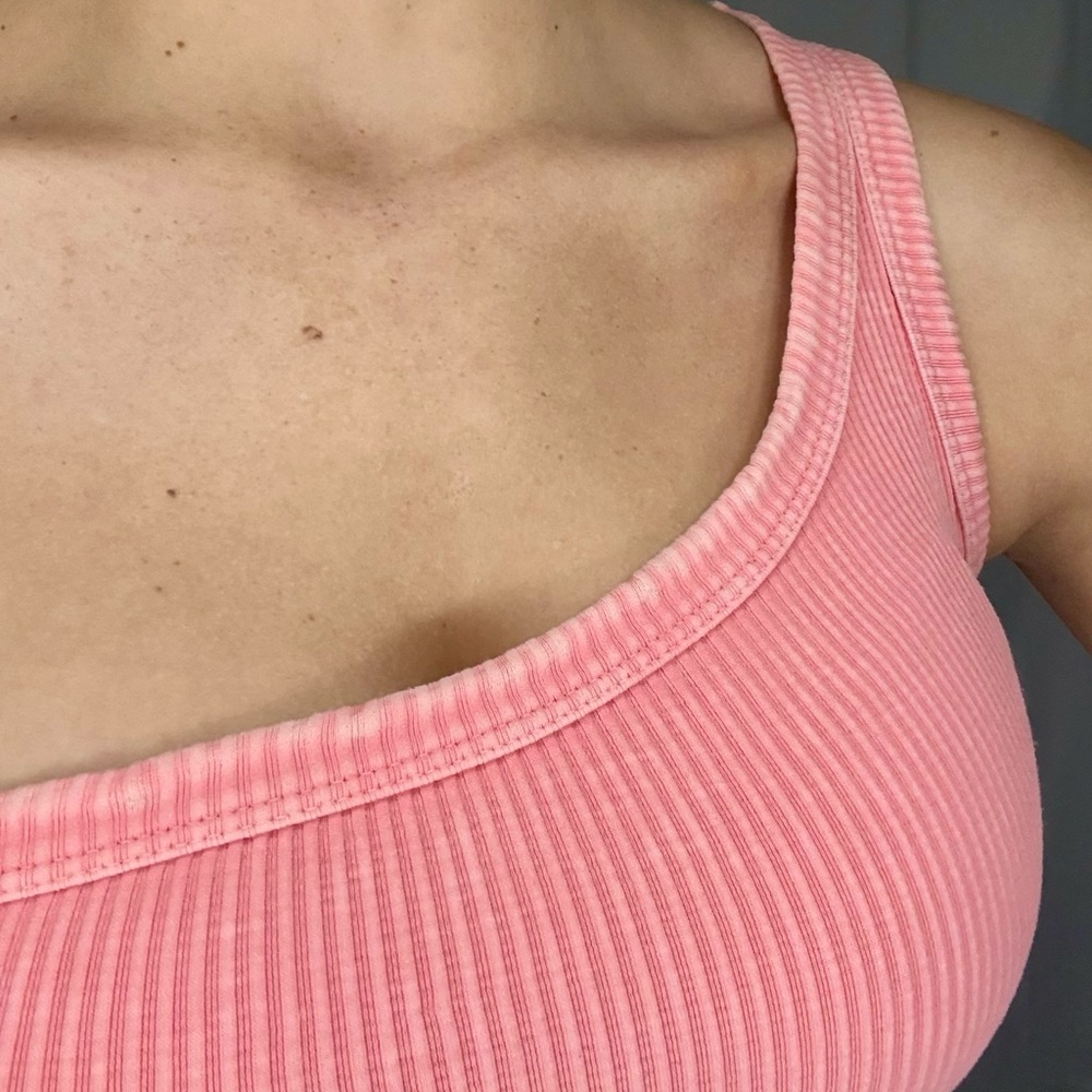 One-Shoulder Pink Ribbed Top - Picture 5 of 9